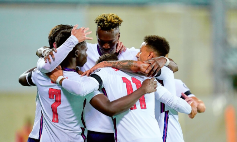  格拉利什造点被吹引争议判罚  