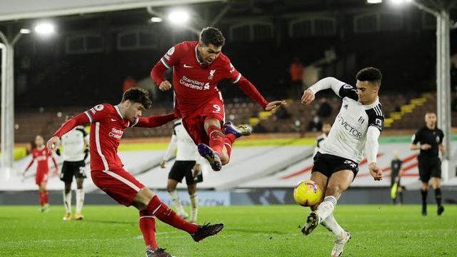  富勒姆主场逼平曼联，农场主展现顽强斗志