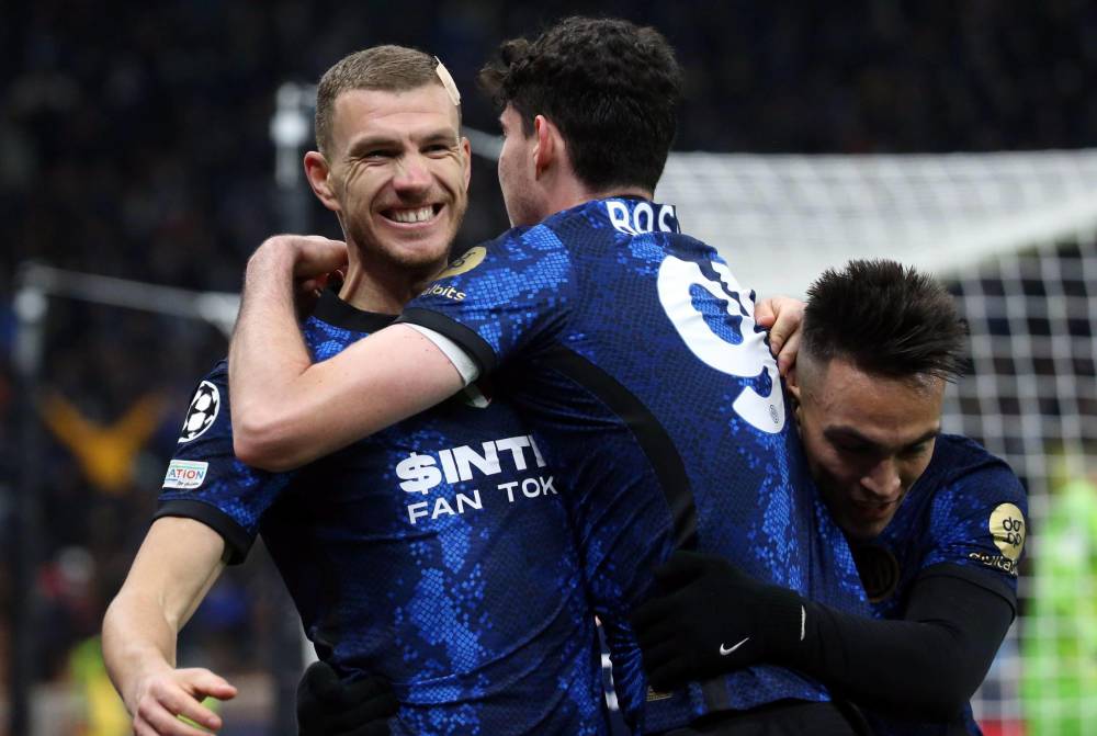  斯特拉斯堡定位球战术奏效，头槌破门击溃蒙彼利埃防线